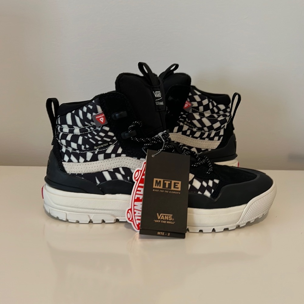 VANS UltraRange EXO Hi Gore-Tex MTE-2 Black Warped